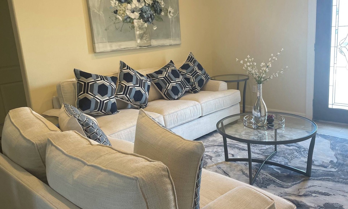 Edinburg House | Winter Rental in Edinburg Furnished Home Monthly Savings Ideal for Snowbirds