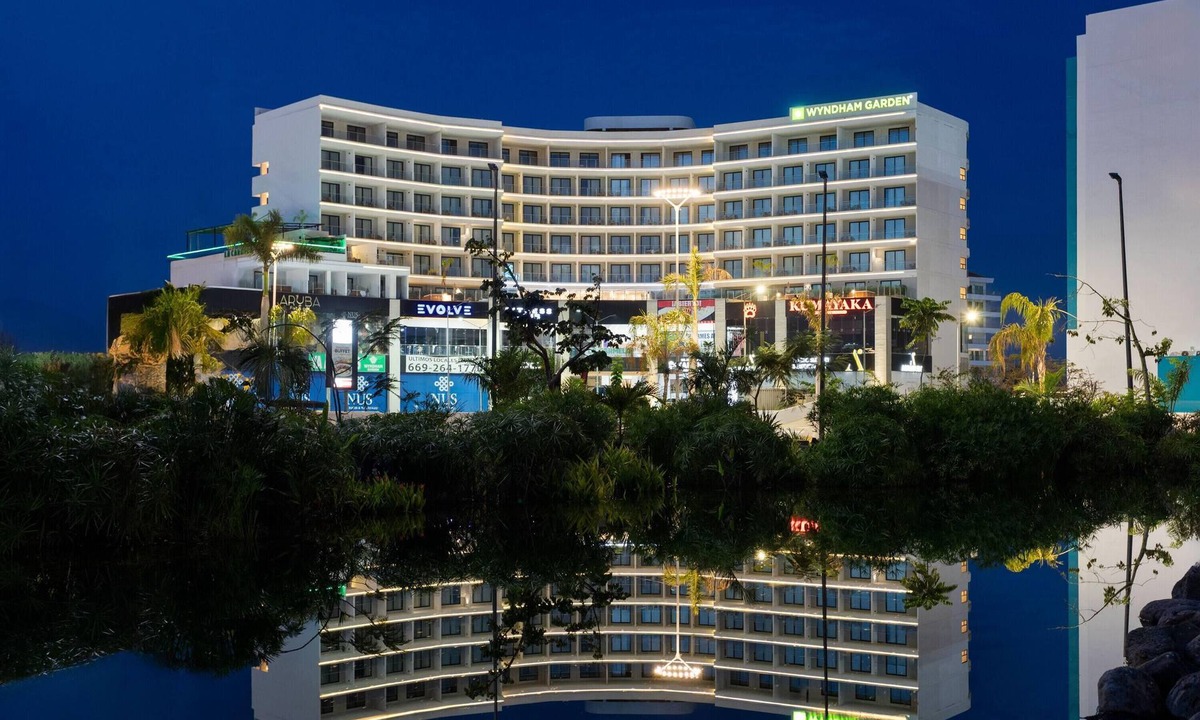 Marina Mazatlan Hotel | Wyndham Garden Mazatlan Marina
