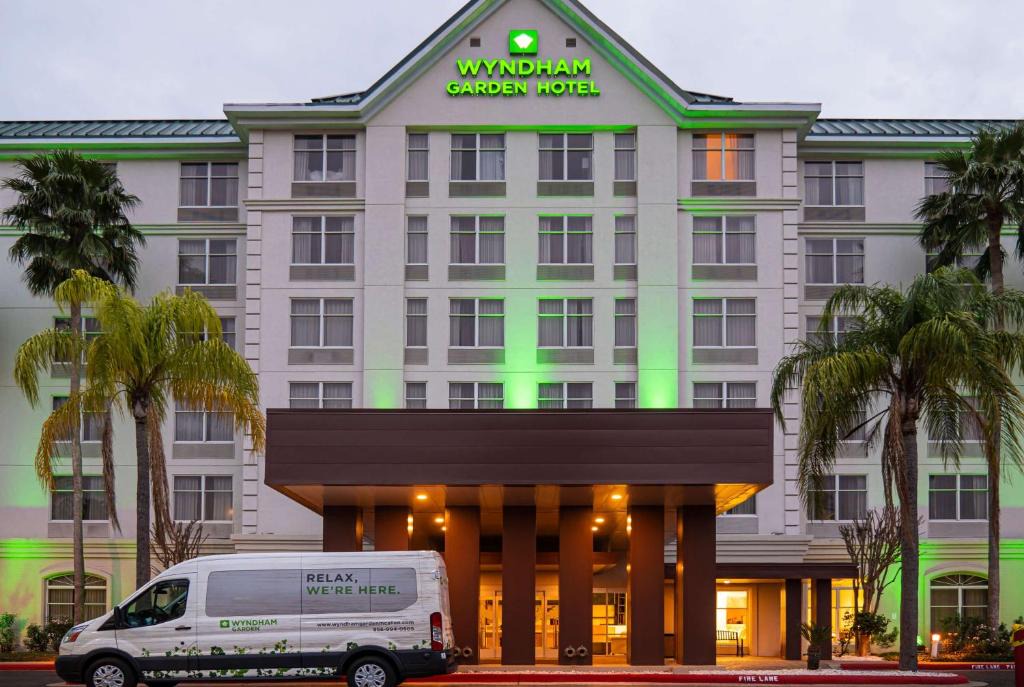 McAllen Hotel | Wyndham Garden McAllen at La Plaza Mall