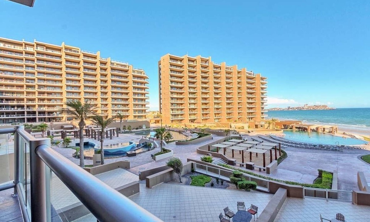 Puerto Penasco Resort | Your Oceanfront Oasis: Low Floor Spacious 1BR with King Bed & Ocean Front Views