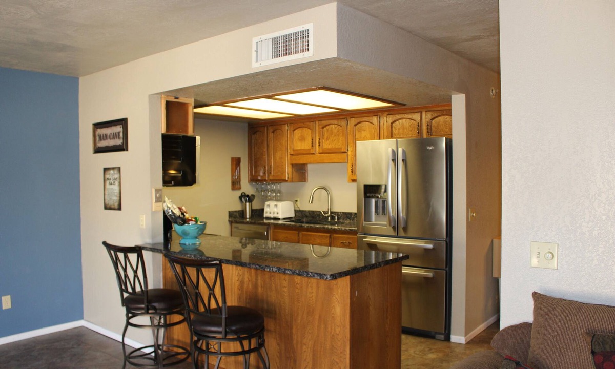Yuma House | Yuma Az Getaway Fully furnished 3 bedroom 2 1/2 bath Town-home