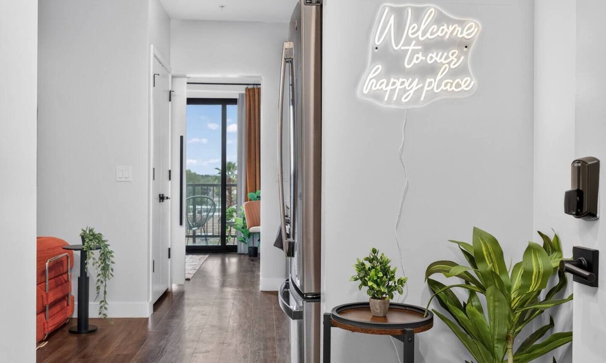 Camelback East Apartment | Zen Den in Arcadia - Pool, Fire Pits, Gym, Games