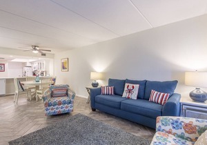 Beachfront Bliss at Edgewater! Breath-taking Ocean Views, Pool & Hot Tub - Walk to Everything!