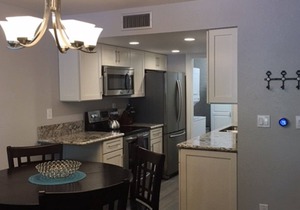 Beautiful Lakefront Condo with Amazing Views!