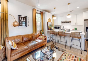 Creative & Cozy | Walkable East Austin Locale | Screened Porch, Fenced Yard