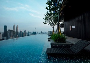 Executive Suite with Garden View 2