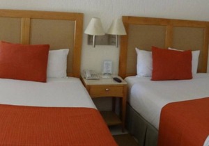 Hotel ∙ Magnificent 1BR Condo Steps to Las Palmas Park