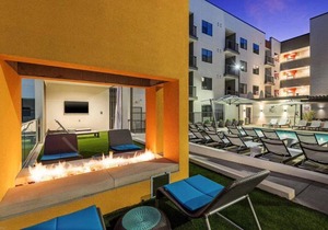 New! Stunning 1BR/1BA DT Phoenix Apt by Domio