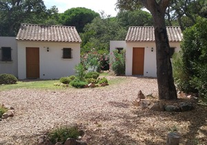 PALOMBAGGIA Air-conditioned studio in the heart of the maquis 700 meters from the beach