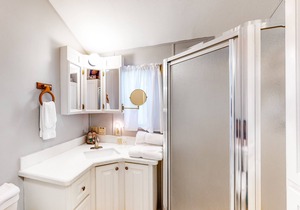 Perfect getaway on the canal w/ shared pool, outdoor seating, central AC & more