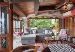 Rooftop 1-BR Penthouse w/Ocean Views and Private Hot Tub at Luxury Resort