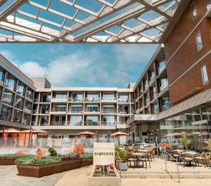 Shore Hotel 