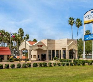 Victoria Palms Inn 