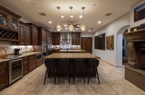 Sundown Ranchos House | 1 Acre Escape 6BR - Pickleball, Volleyball, Bball, Heated Pool, Optl Casita