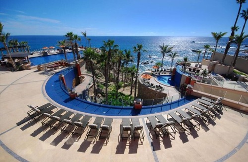Cabo Bello Resort | 1-Bedroom Oceanview Suite at Sirena Del Mar.
