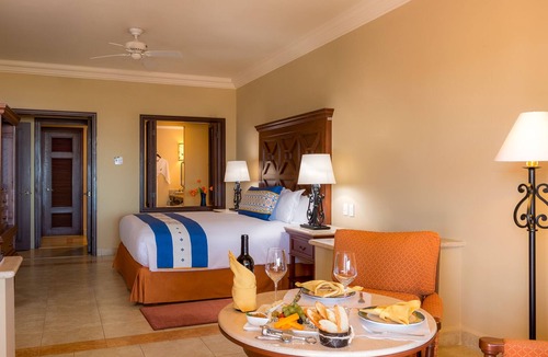 Pedregal Resort | 1 Bedroom Resort in Cabo San Lucas