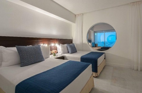 Marina Mazatlan Hotel | 1 BR Elegant Condo with Jacuzzi and Spectacular Ocean View