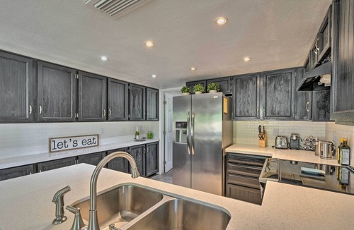 Dobson Ranch House | 1 Mi to Dobson Ranch: Modern Escape w/Gazebo!