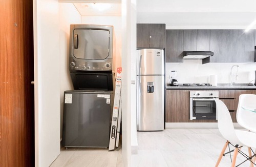 Monterrey Apartment | 1 Queen, 2 Sofa Beds, WiFi, Gym, Pool – Sleeps 5