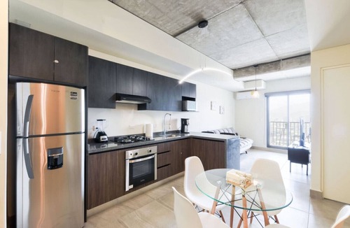 Monterrey Apartment | 1 Queen, 2 Sofa Beds, WiFi, Gym, Pool – Sleeps 5