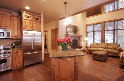 Whitefish House | 10% OFF- w/5 Pd nites booked 3 mo in advance, no holidays or discounts for 2024.