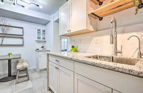 Laveen Village House | 11 Mi to Dtwn Phoenix! Mtn-View Retreat w/Hot Tub