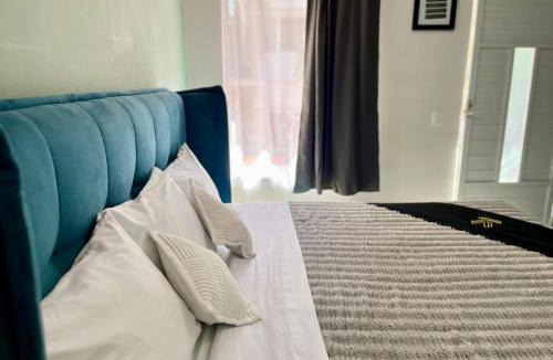 Leon Apartment | 11 VENATOR House Boutique