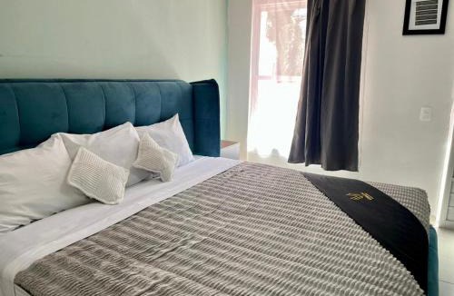 Leon Apartment | 11 VENATOR House Boutique