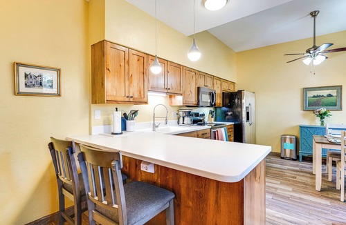 Gatewood Pointe Townhomes House | 12 Mi to Dtwn Tucson: Tranquil Townhome w/Office