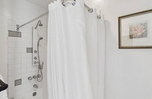 Governmental Mall House | 15 Mins to Scottsdale Fast Wi-fi & Fire-pit