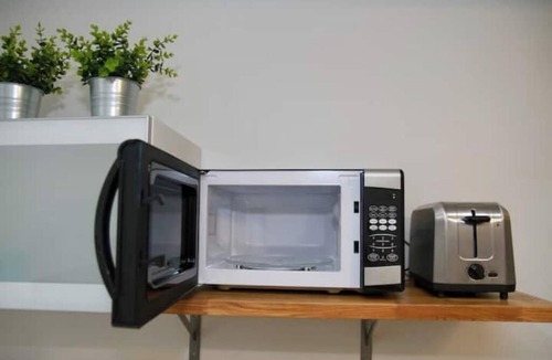 Mayaguez Pueblo Apartment | 2.1 Apt with Generator for 6, near restaurants