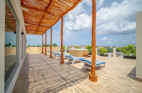Villa Juarez Condo | 2 BD w/Balcony, Gym, Rooftop Pool + Jacuzzi