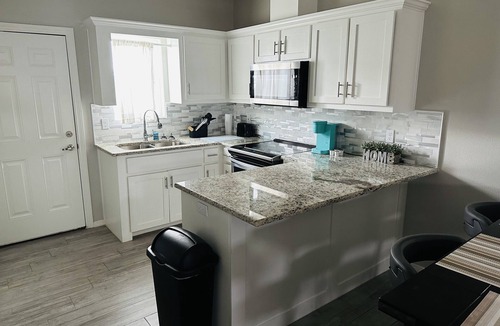 Pharr Apartment | 2 bed 2 bath Apartment with Keyless entry near hospitals and shopping centers!