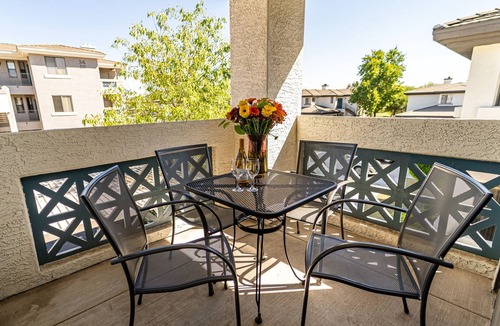 Kierland Condo | 2 Bedroom/2 Bath Condo in Kierland - Close to Dining, Shops & Golf