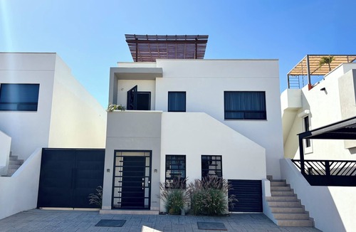 Cabo San Lucas Apartment | 2-bedroom 2 bathroom apartment, private rooftop and pool inside gated community