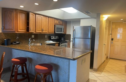 South Padre Island Resort | 2 Bedroom 2 Bathroom Condo #305 - Beachfront Property – Perfect for Families