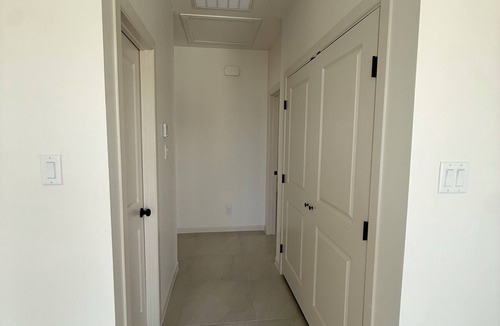 Edinburg Apartment | 2-bedroom apartment in tranquil Edinburg with AC
