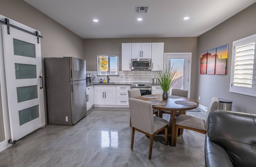 Buckeye House | 2-bedroom Home-casita , private backyard with grill, putting green,cornhole