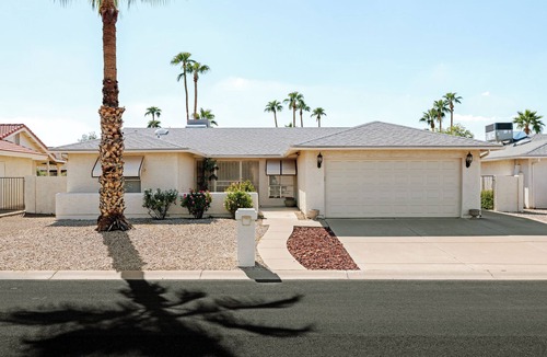 Cottonwood House | 2-bedroom house in peaceful Sun Lakes with AC