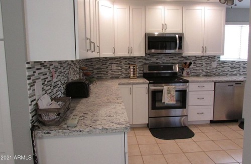 Cottonwood Apartment | 2 Bedroom Single family 72925 by Houzlet