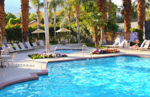 Canyon Sands Villa | 2-bedroom villa in perfect Palm Springs with AC and fitness room