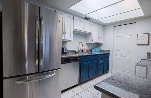 Tucson Condo | 2 beds 2 baths condo, heated pool, hot tub, gym, bike loop in Foothills, Tucson