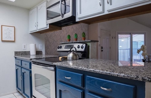 Tucson Condo | 2 beds 2 baths condo, heated pool, hot tub, gym, bike loop in Foothills, Tucson