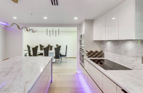 Granada Hills South House | < 2 Mi to CSUN! High-End Retreat w/Outdoor Oasis