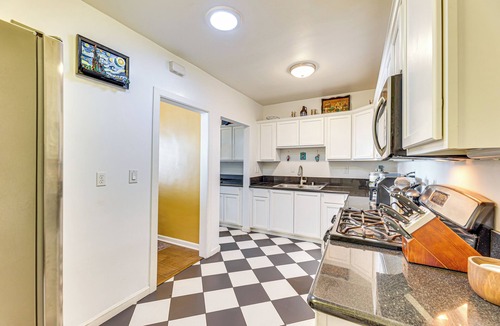 Coronado House | 2 Mi to Dtwn Phoenix: Historic Home w/Yard
