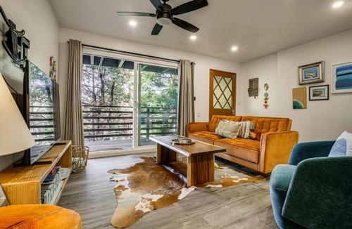 Crestline Apartment | 2 Mi to Lake Gregory! Chic Crestline Base Camp