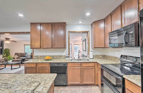 Village Grove House | 2 Mi to Old Town Scottsdale: Home w/Pool Table!