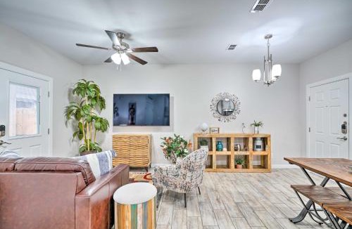 Edinburg Apartment | 2 Mi to UTRGV: Edinburg Apt in Quiet Neighborhood