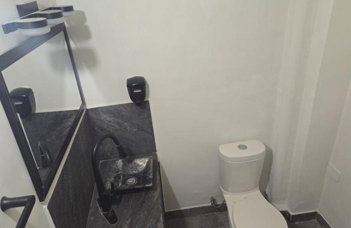 Zona Centro Apartment | 2 Recamaras con clima y cocina centrico, wifi, tv smart 222C