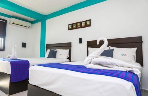 Avenida Tulum Hotel | 2 Units | Modern Tile-Floor Room w/Secure Comfort in Central Cancún Location